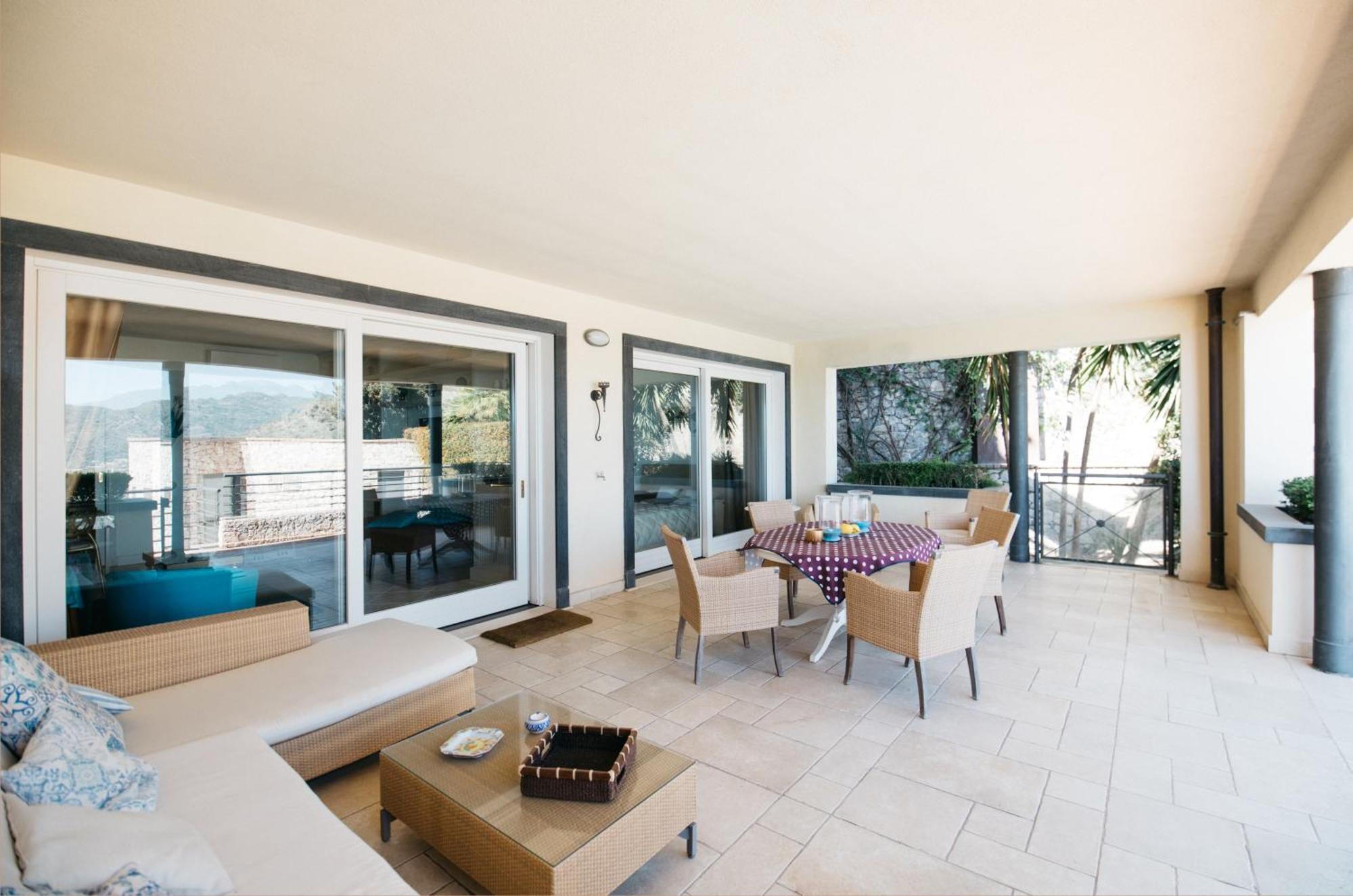 Taormina Chic Apartment Bagian luar foto