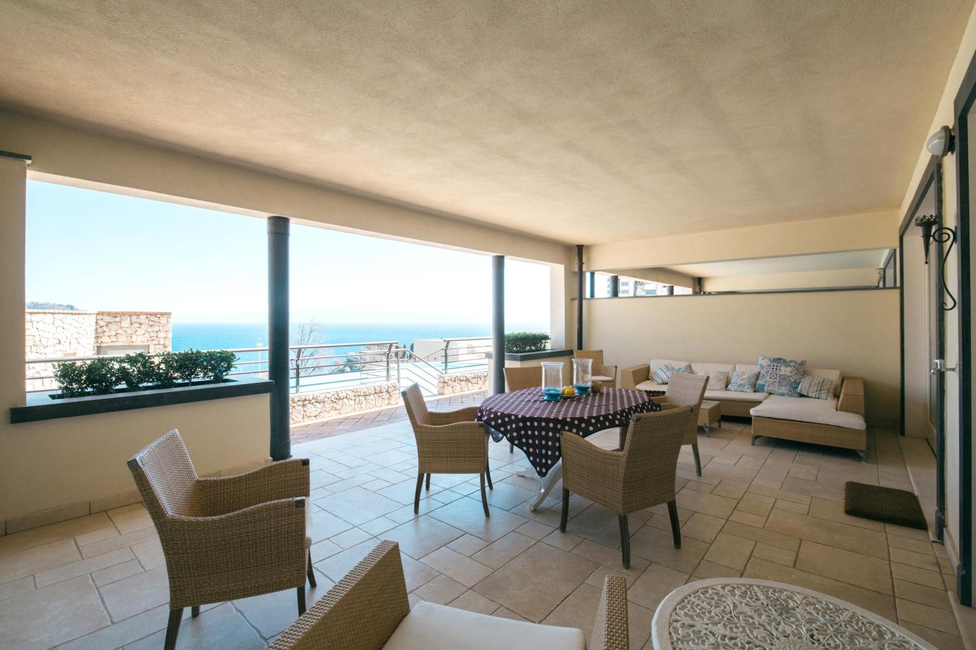 Taormina Chic Apartment Bagian luar foto